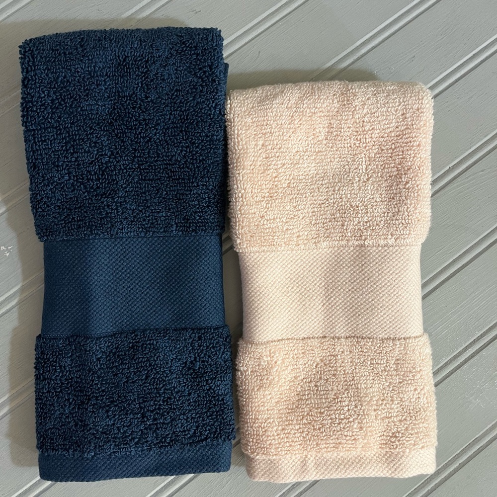 Lauren By Ralph Lauren Set of Two Plush Wash Cloths Wescott Navy Blue Pink NWT